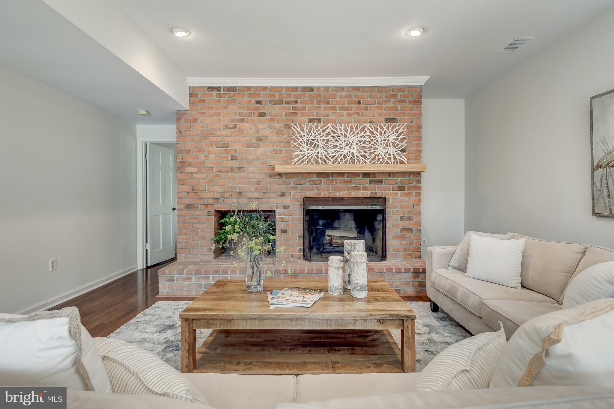 380 South River Landing Road Edgewater, MD 21037 - Photo 45 of 70 Cozy fireplaced Family Room
