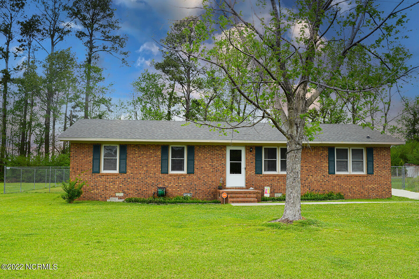 307 Timothy Road Jacksonville, NC 28546 - Photo 1 of 17 front2