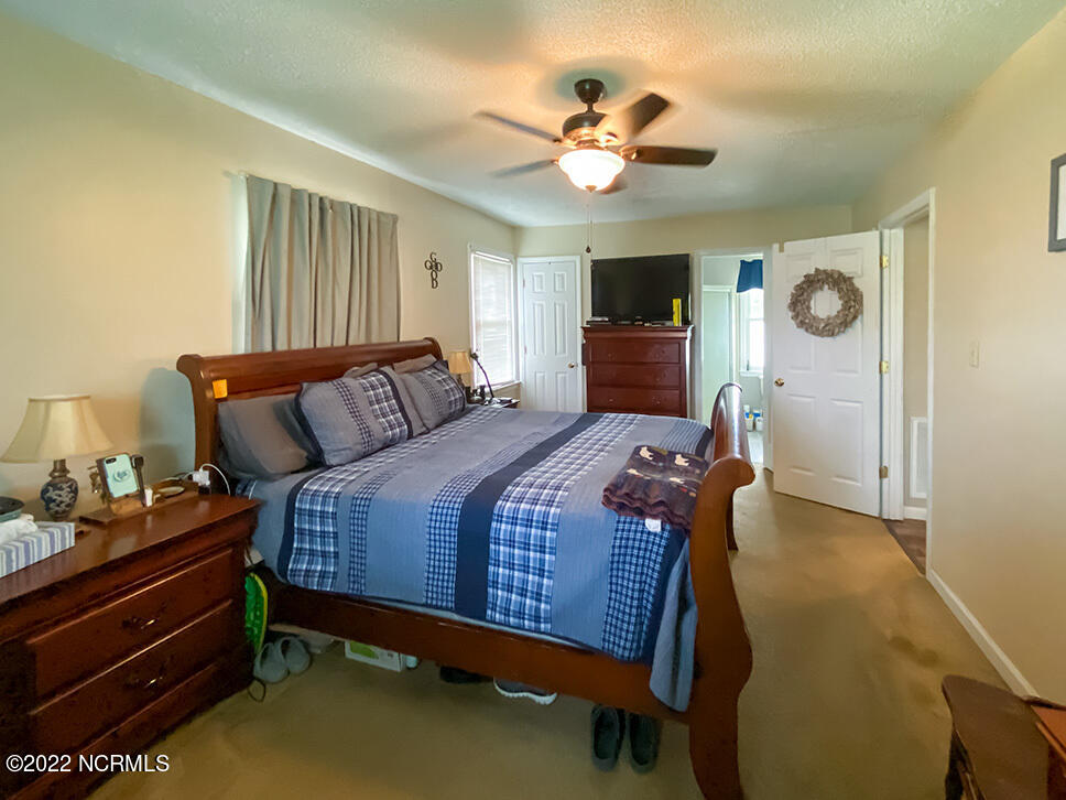 307 Timothy Road Jacksonville, NC 28546 - Photo 6 of 17 PrimaryBR1-72