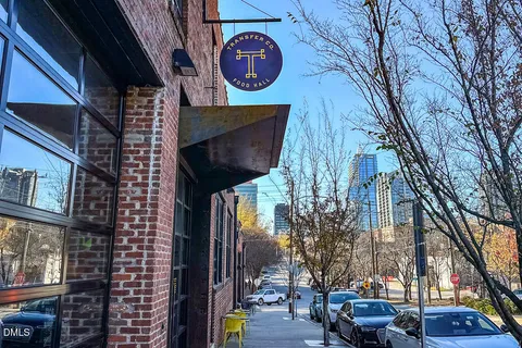 a picture of city view