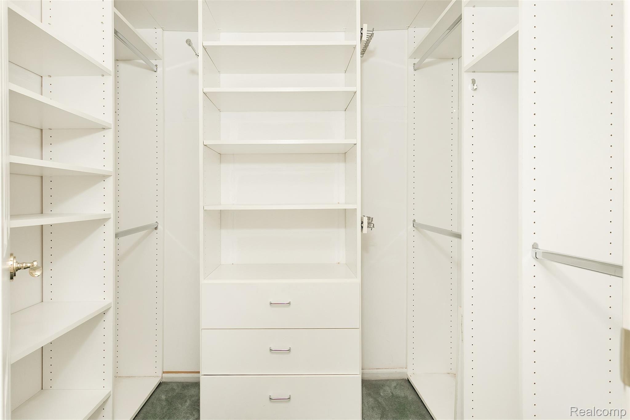 2833 Chancery Court Rochester, MI 48306 - Photo 15 of 38 Walk in Master Closet