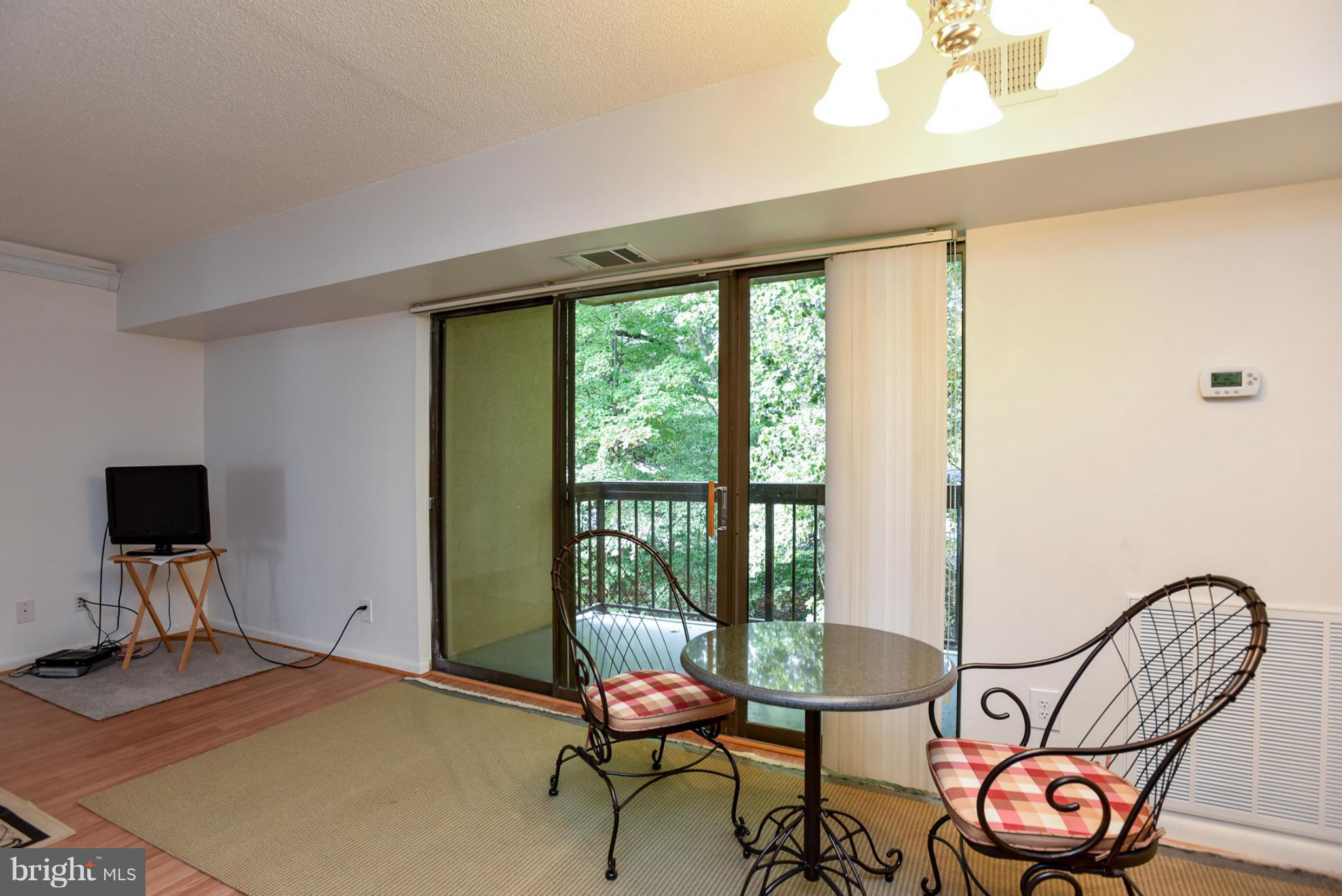 2202 Castle Rock Square, Unit 21C Reston, VA 20191 - Photo 11 of 23 Dining Room