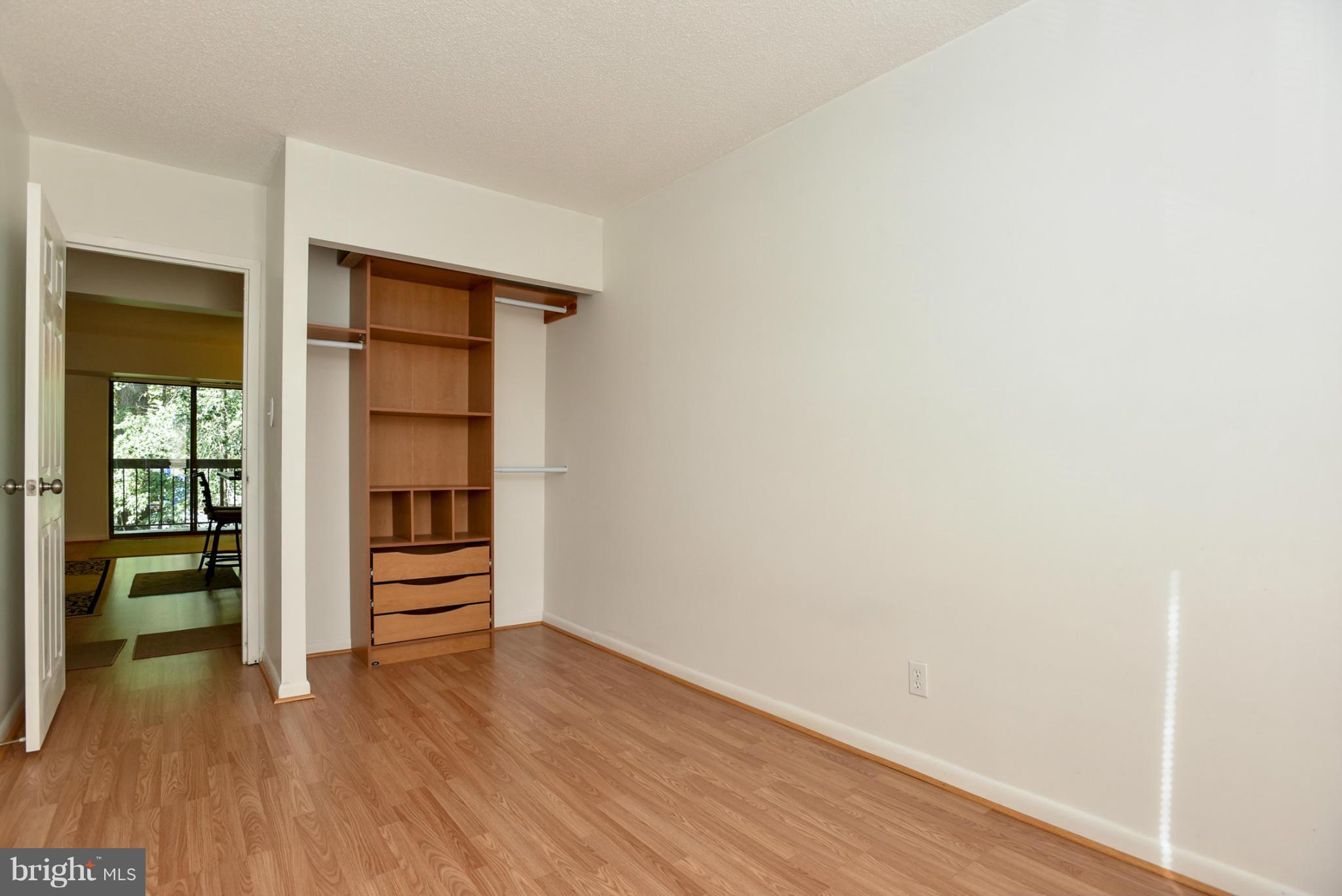 2202 Castle Rock Square, Unit 21C Reston, VA 20191 - Photo 15 of 23 Bedroom