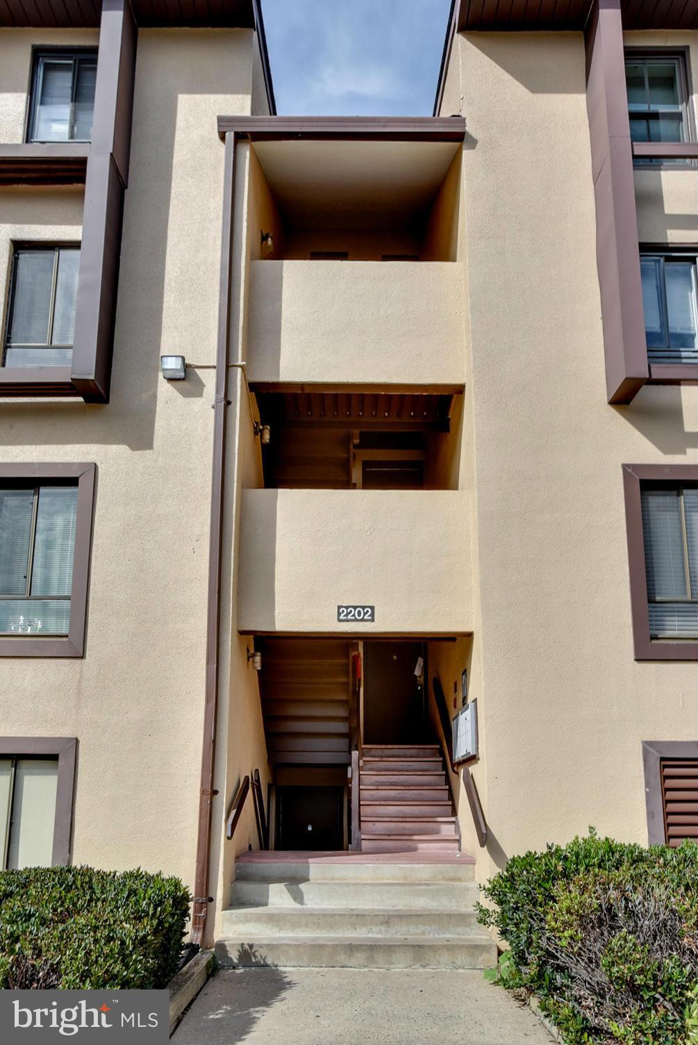 2202 Castle Rock Square, Unit 21C Reston, VA 20191 - Photo 23 of 23 Front of Building