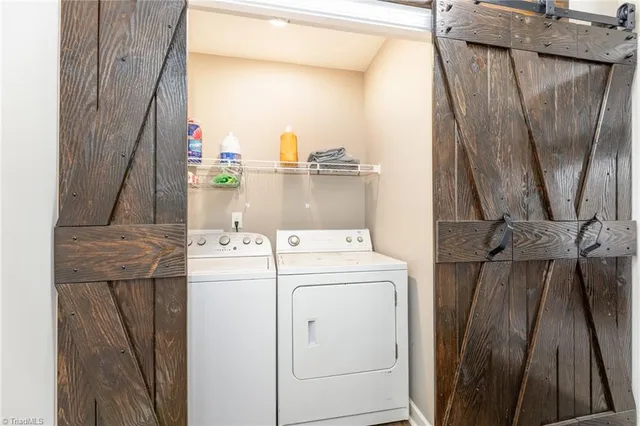 $370,000 | 157 Midvalley Court, Lexington, NC 27295