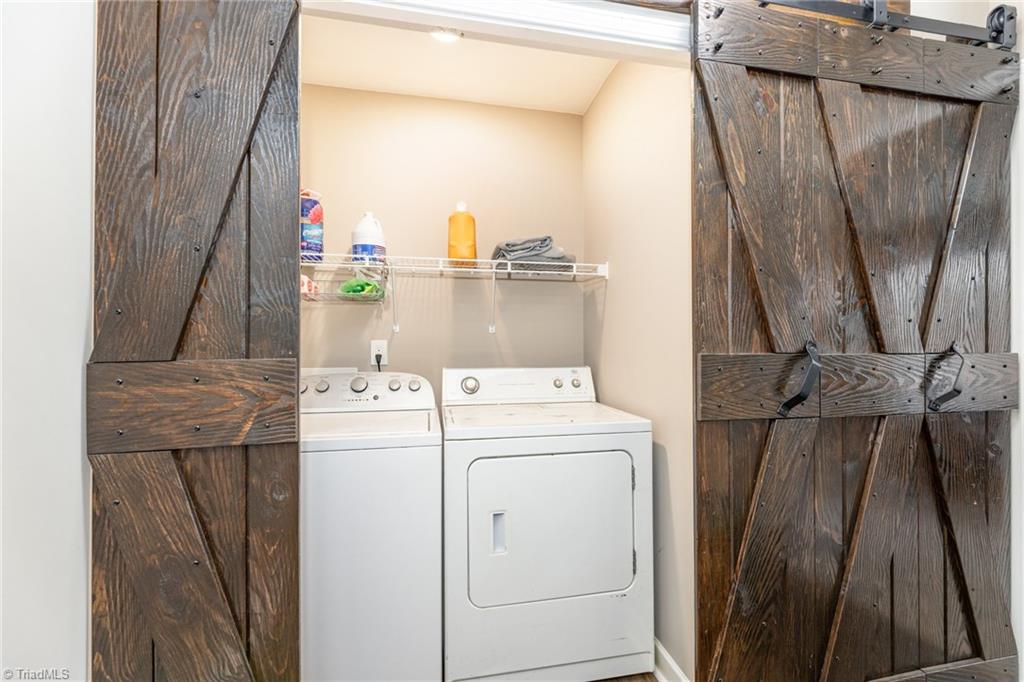 157 Midvalley Court Lexington, NC 27295 - Photo 16 of 34 Laundry Room