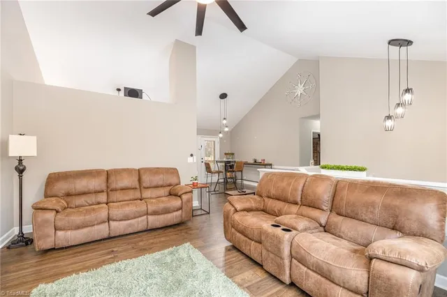 $370,000 | 157 Midvalley Court, Lexington, NC 27295