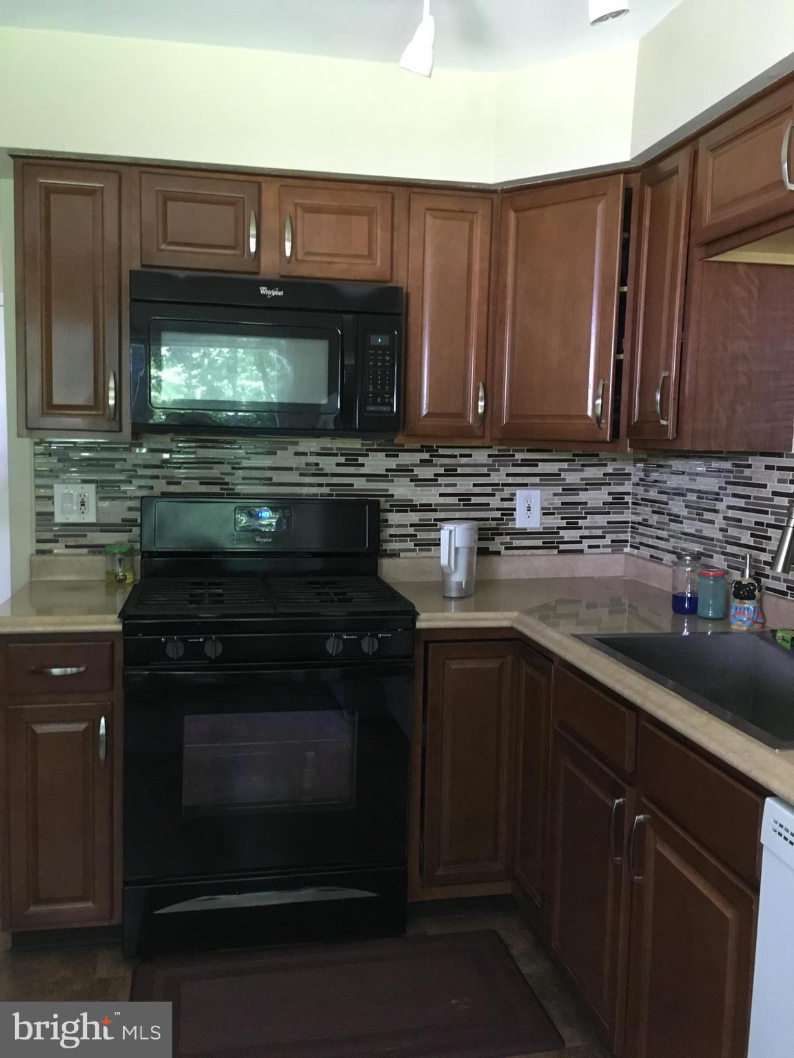 25 Spruce Road East Windsor, NJ 08520 - Photo 21 of 37 Gallery Image 21