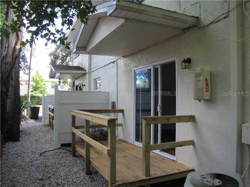 1121 Sunset Point Road Clearwater, FL 33755 - Photo 7 of 21 Patio/Deck