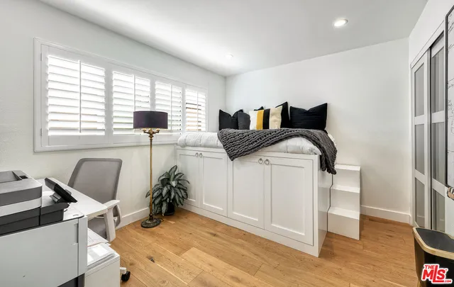 $1,650,000 | 1239 9th Street, Unit 4, Santa Monica, CA 90401