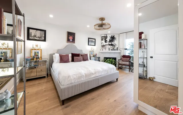 $1,650,000 | 1239 9th Street, Unit 4, Santa Monica, CA 90401