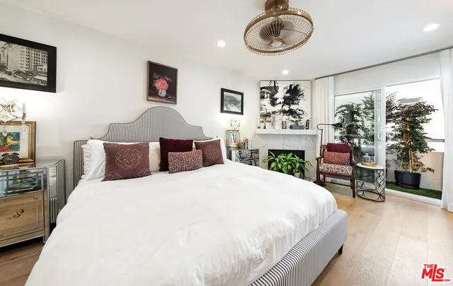 $1,650,000 | 1239 9th Street, Unit 4, Santa Monica, CA 90401