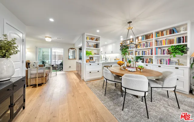 $1,650,000 | 1239 9th Street, Unit 4, Santa Monica, CA 90401