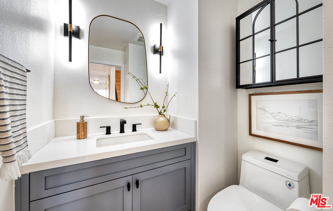 1239 9th Street, Unit 4 Santa Monica, CA 90401 - Photo 28 of 55