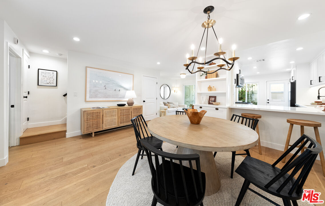 1239 9th Street, Unit 4 Santa Monica, CA 90401 - Photo 7 of 55