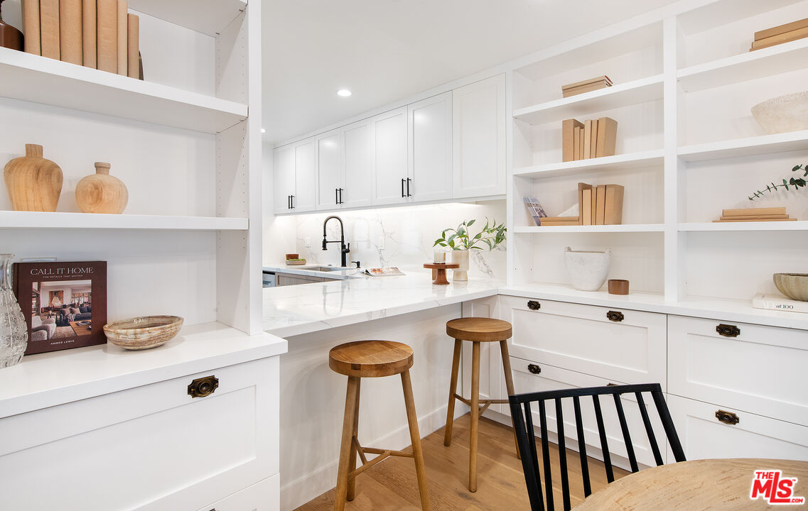 1239 9th Street, Unit 4 Santa Monica, CA 90401 - Photo 8 of 55