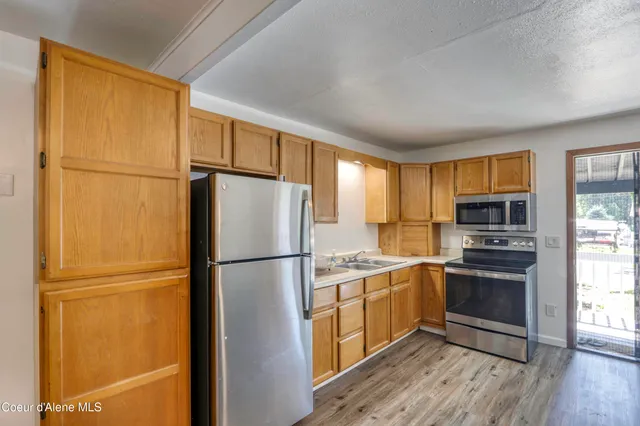 $749,000 | 517-555 North Stephen Street, Clark Fork, ID 83811