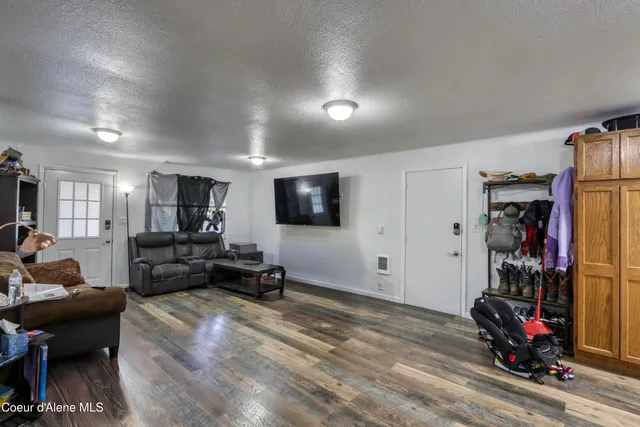 $749,000 | 517-555 North Stephen Street, Clark Fork, ID 83811