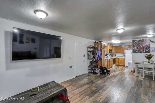 $749,000 | 517-555 North Stephen Street, Clark Fork, ID 83811