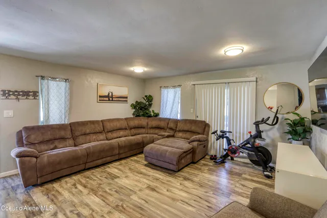 $749,000 | 517-555 North Stephen Street, Clark Fork, ID 83811