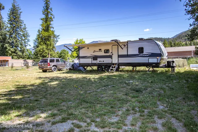 $749,000 | 517-555 North Stephen Street, Clark Fork, ID 83811