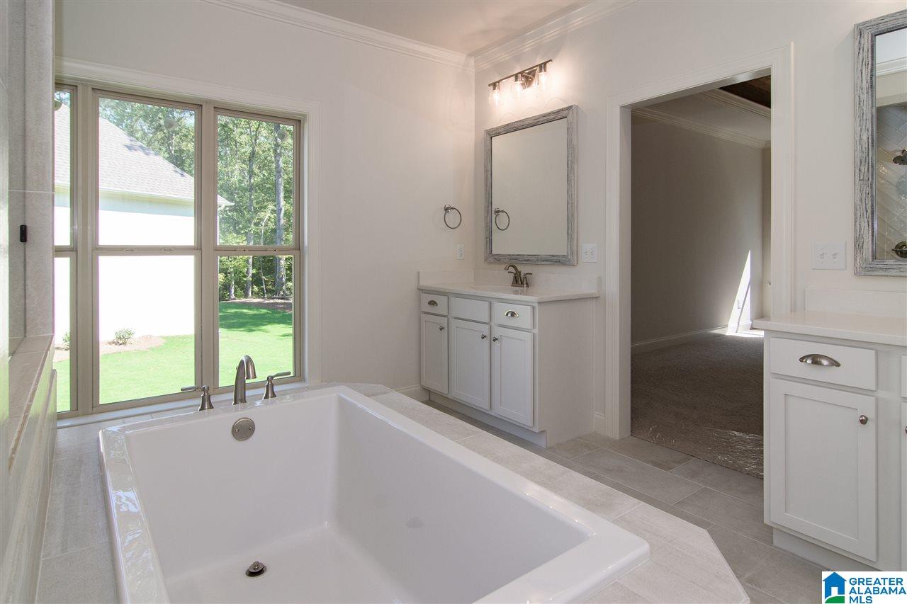201 Ambergate Circle Pelham, AL 35124 - Photo 19 of 49