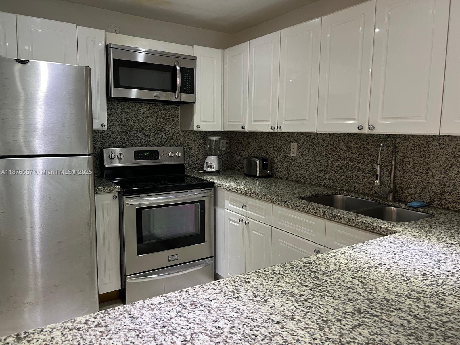 2301 Collins Avenue, Unit 632 Miami Beach, FL 33139 - Photo 19 of 27