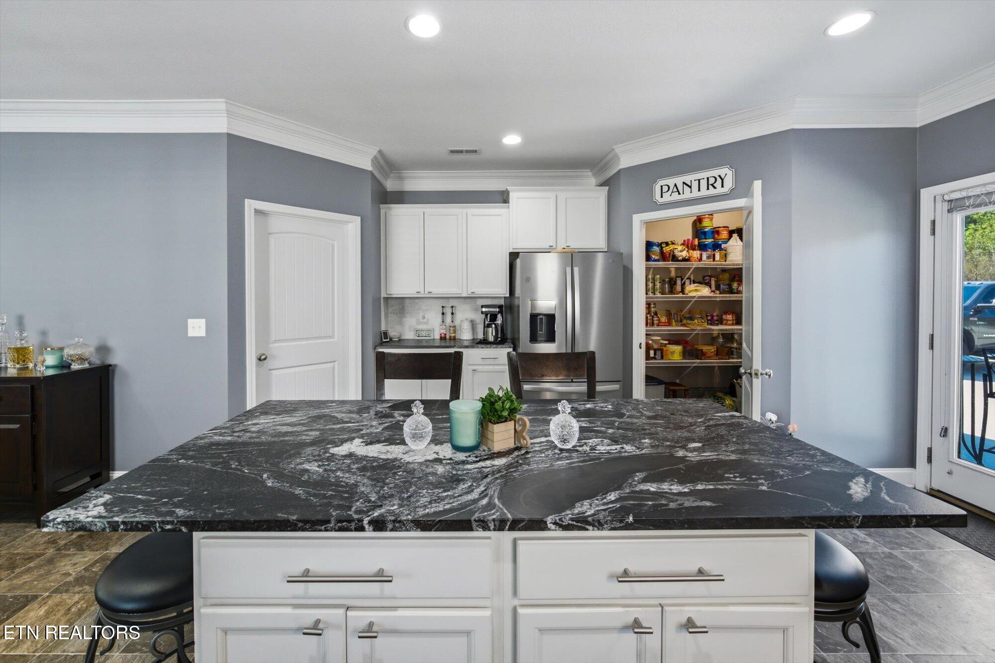 118 Fallberry Street Oak Ridge, TN 37830 - Photo 12 of 55 12