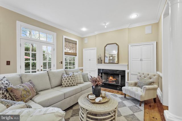 $2,000,000 | 306 Woodland Terrace, Alexandria, VA 22302