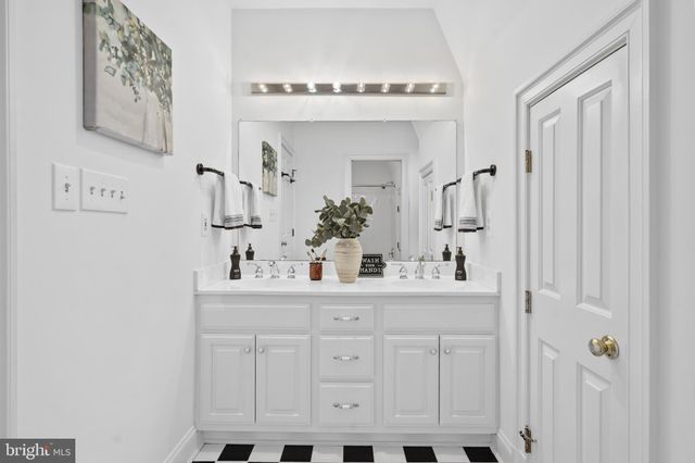 $2,000,000 | 306 Woodland Terrace, Alexandria, VA 22302