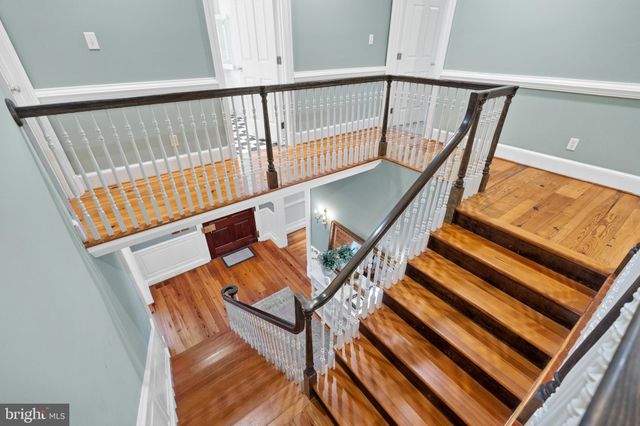 $2,000,000 | 306 Woodland Terrace, Alexandria, VA 22302