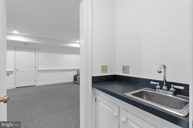 $2,000,000 | 306 Woodland Terrace, Alexandria, VA 22302