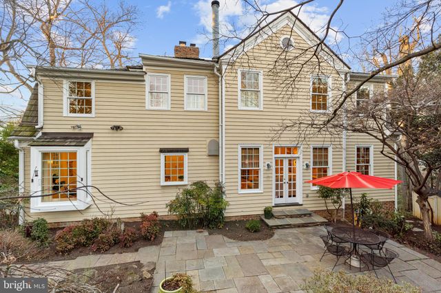 $2,000,000 | 306 Woodland Terrace, Alexandria, VA 22302