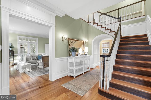 $2,000,000 | 306 Woodland Terrace, Alexandria, VA 22302