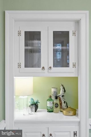 $2,000,000 | 306 Woodland Terrace, Alexandria, VA 22302