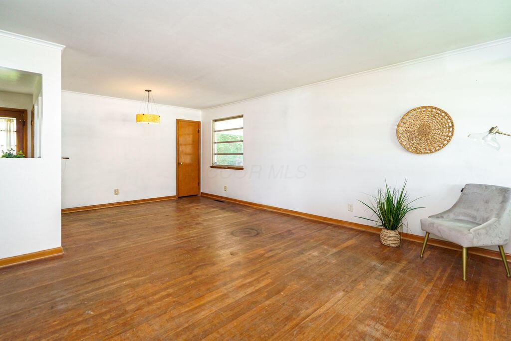 1033 Racine Avenue Columbus, OH 43204 - Photo 5 of 36