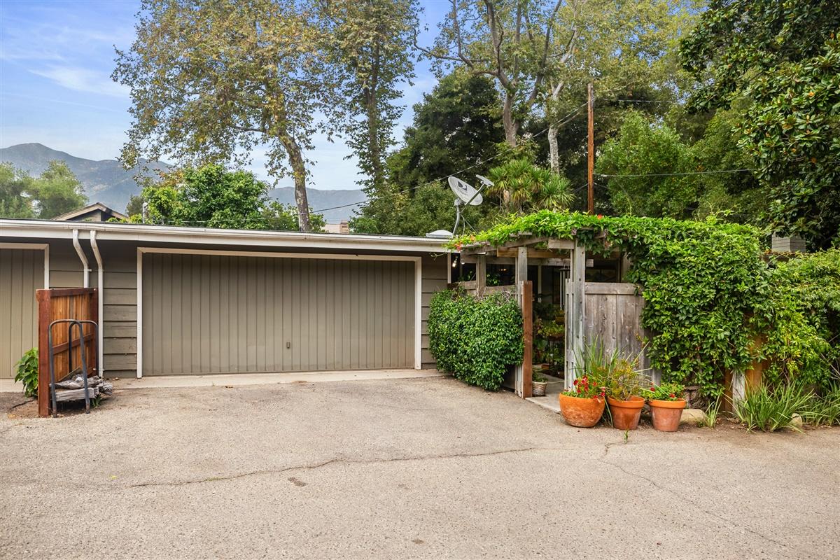 460 D San Ysidro Road Santa Barbara, CA 93108 - Photo 1 of 26 26-8D5A0039-HDR