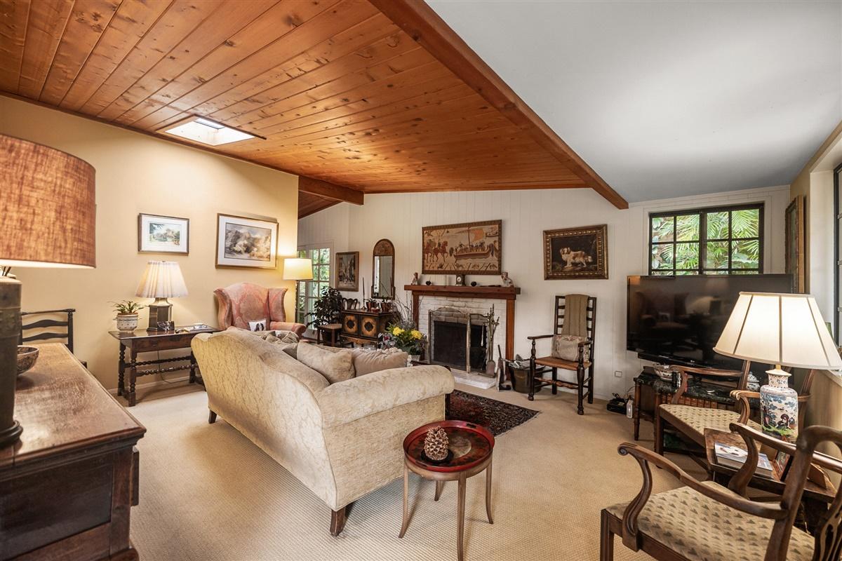 460 D San Ysidro Road Santa Barbara, CA 93108 - Photo 2 of 26 04-8D5A0042-HDR