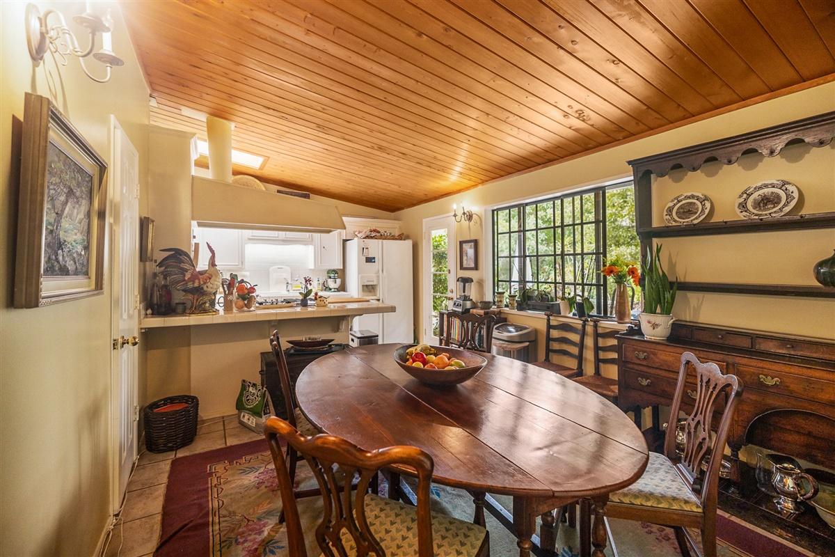 460 D San Ysidro Road Santa Barbara, CA 93108 - Photo 4 of 26 06-8D5A0054-HDR