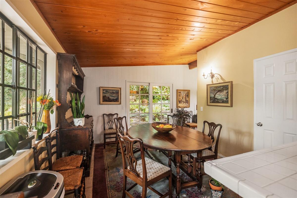 460 D San Ysidro Road Santa Barbara, CA 93108 - Photo 5 of 26 07-8D5A0060-HDR