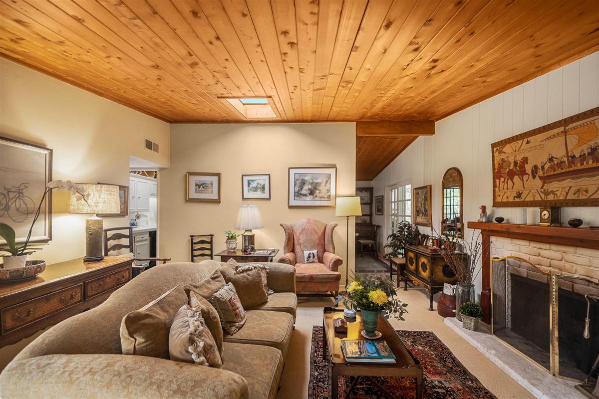 460 D San Ysidro Road Santa Barbara, CA 93108 - Photo 9 of 26 05-8D5A0048-HDR