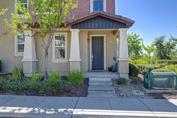 $500,000 | 214 Blossom Rock Lane, Unit 38, Folsom, CA 95630