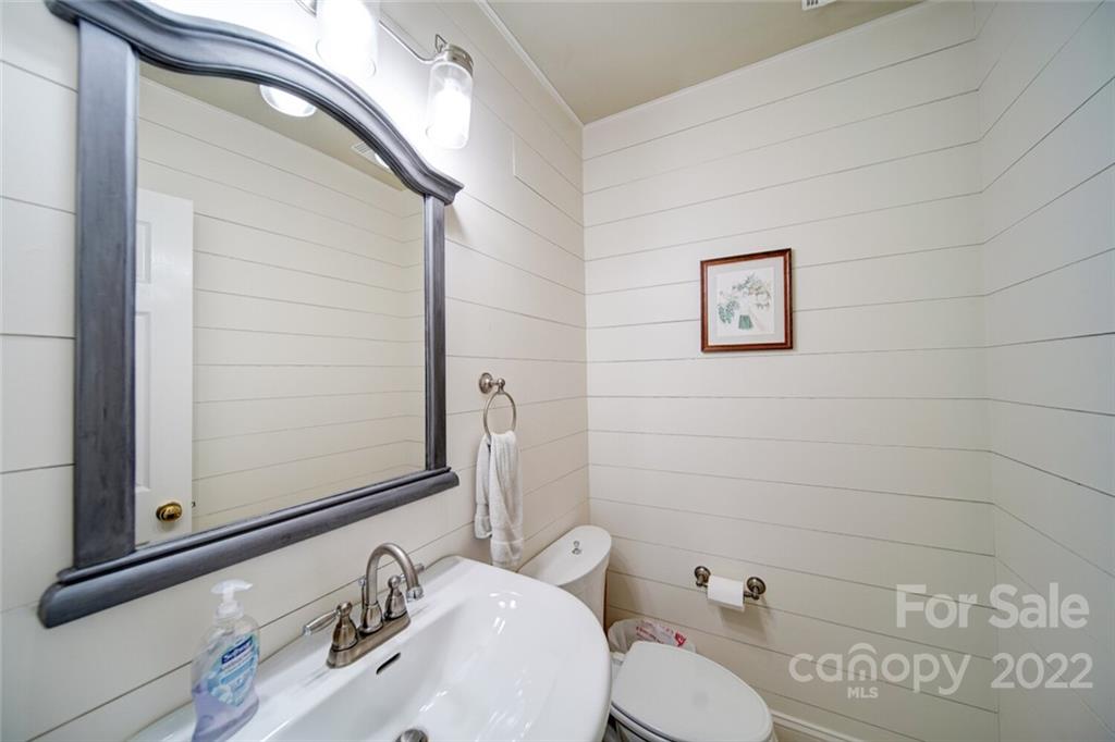 2209 Hamilton Mill Road Charlotte, NC 28270 - Photo 15 of 43 Gallery Image 15