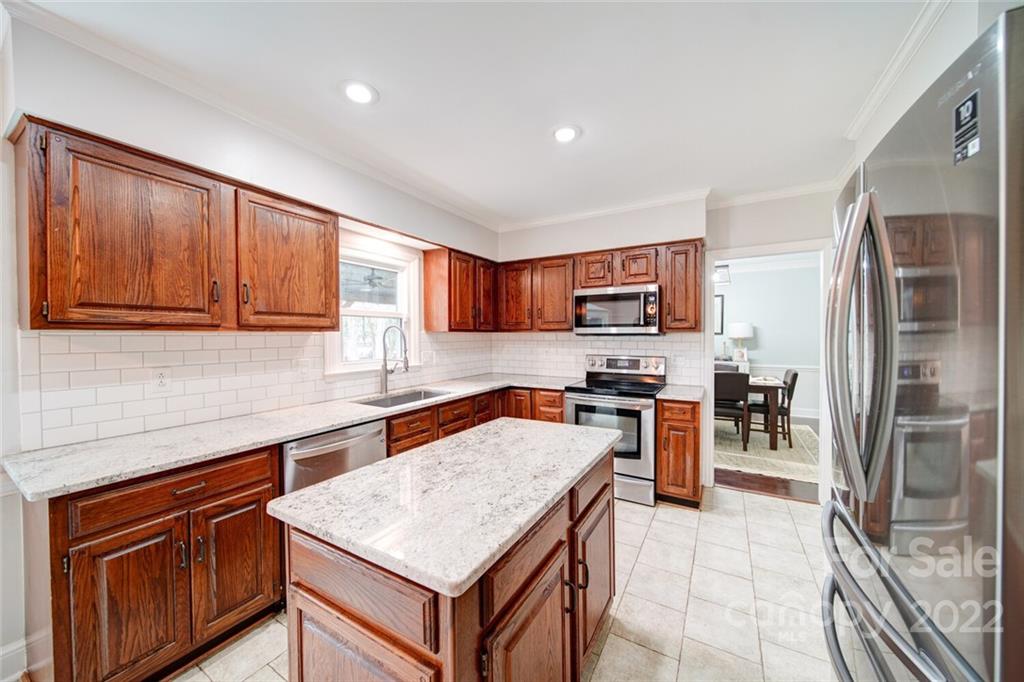 2209 Hamilton Mill Road Charlotte, NC 28270 - Photo 9 of 43 Gallery Image 9