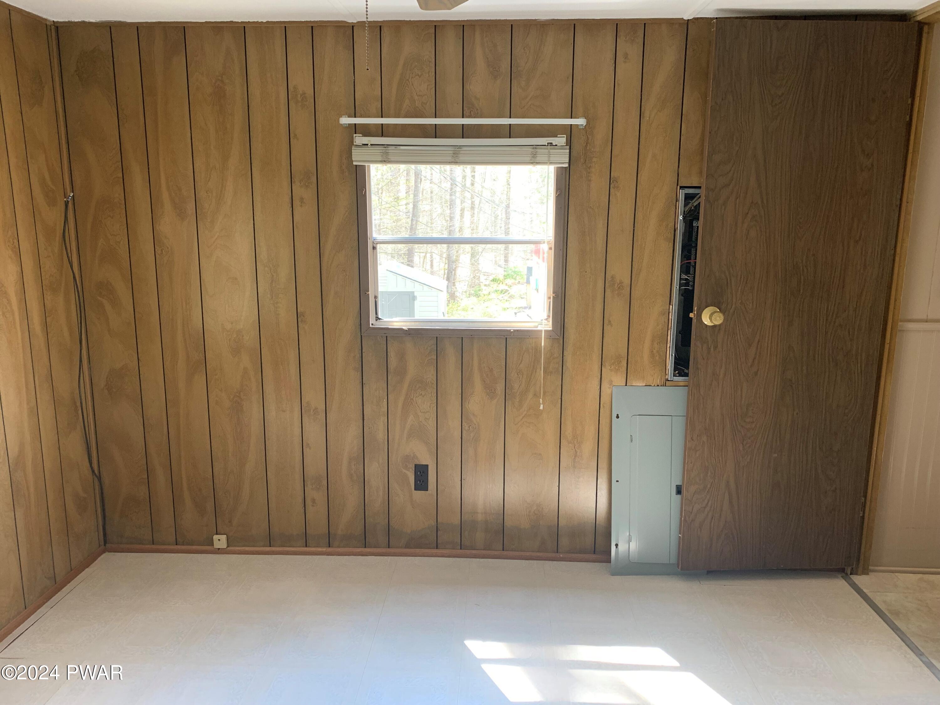123 Middle Road Greentown, PA 18426 - Photo 21 of 27 Main Bedroom