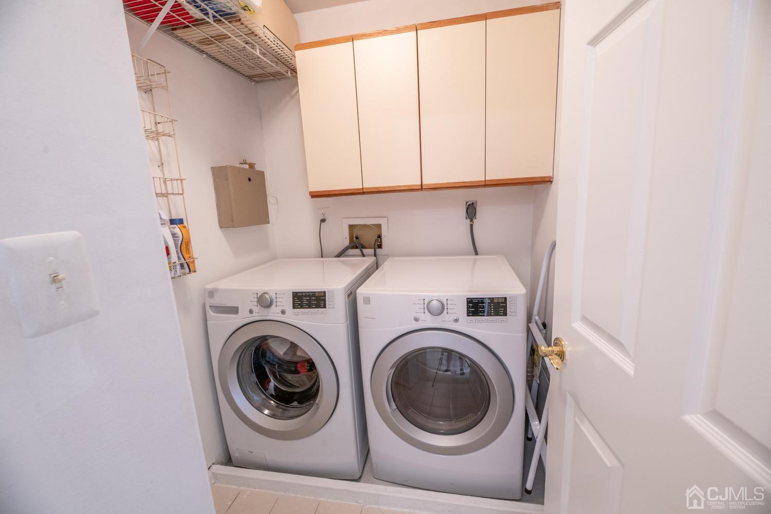 1306 Timber Oaks Road Edison, NJ 08820 - Photo 36 of 47 a utility room with dryer and washer