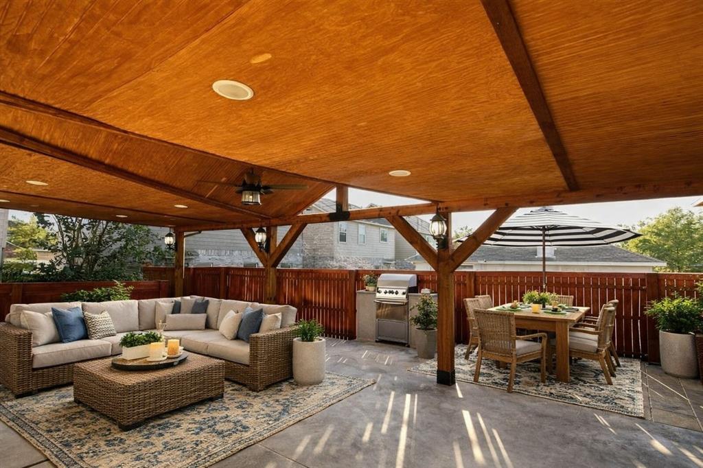 3603 Rio Blanco Drive Dallas, TX 75227 - Photo 7 of 7 a outdoor living space with furniture and garden view