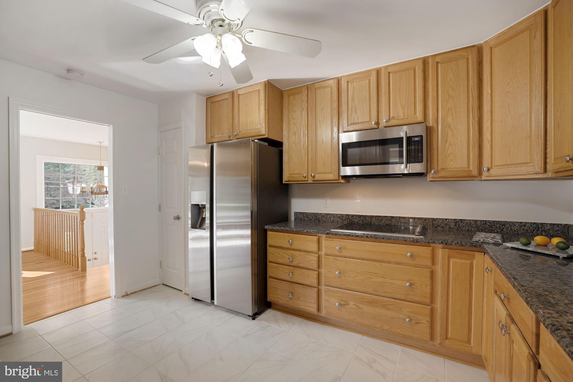 9746 Vale Road Vienna, VA 22181 - Photo 15 of 38 Gallery Image 15