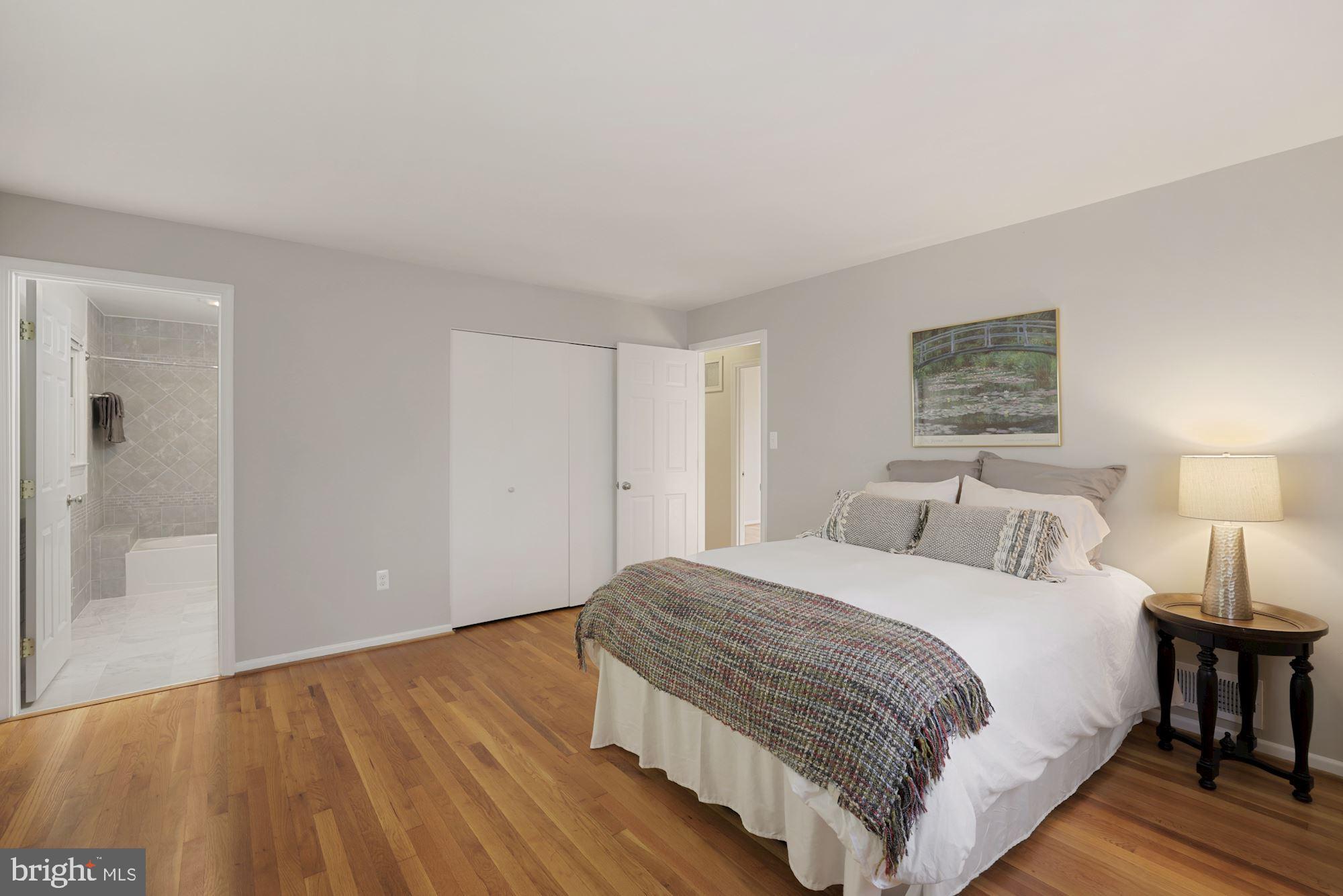 9746 Vale Road Vienna, VA 22181 - Photo 23 of 38 Gallery Image 23