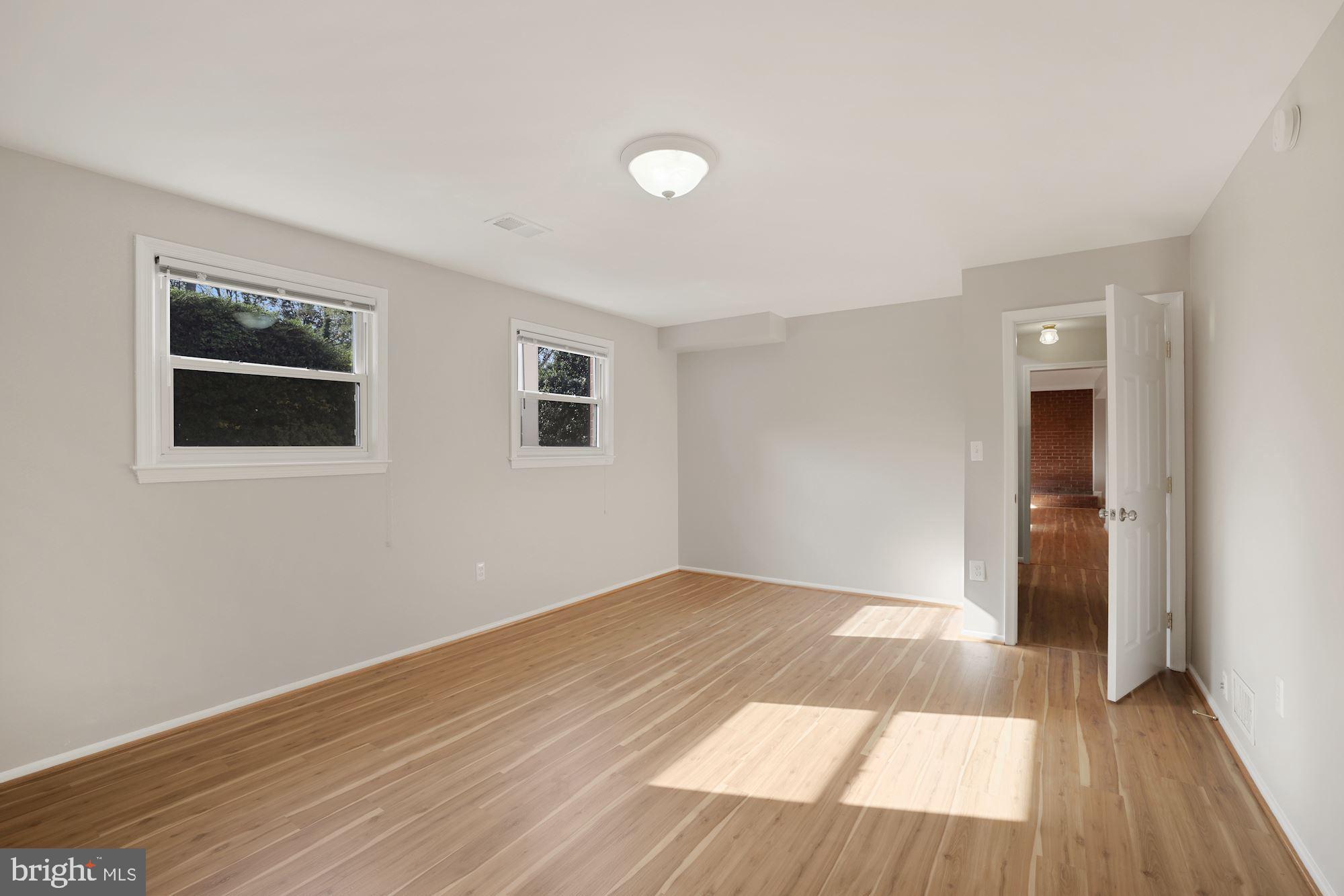 9746 Vale Road Vienna, VA 22181 - Photo 30 of 38 Gallery Image 30